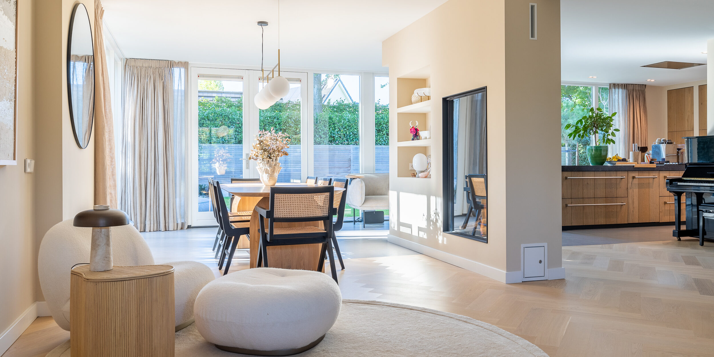 42F88DD8-60B1-4052-8819-C591793BB463